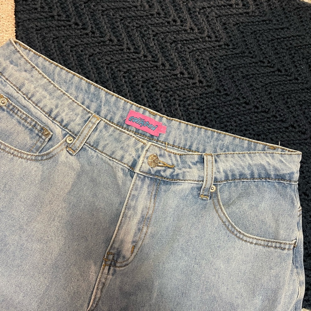 Edikted Raelynn Low Rise Jeans